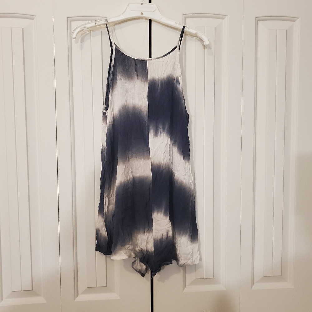 Scrunch tank top.🍒 - Picture 7 of 10